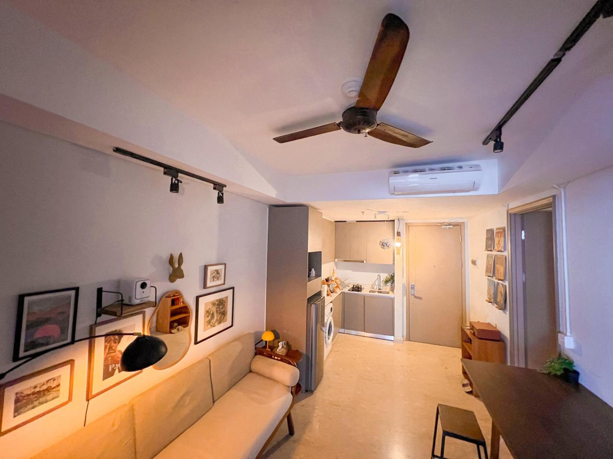 Gold Coast Pik Apartments By Host Jess Jakarta Exterior photo